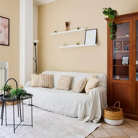 10 Min To Duomo - Very Big House With 3 Beds & 2 Baths דירה