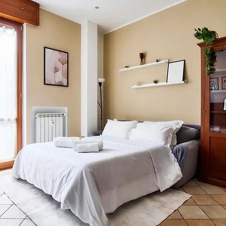 10 Min To Duomo - Very Big House With 3 Beds & 2 Baths