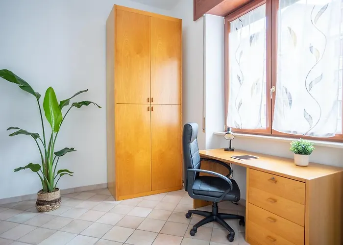 A 10 Min Dal Duomo - Trilocale Moderno Con 3 Letti E 2 Bagni In Citta Studi *